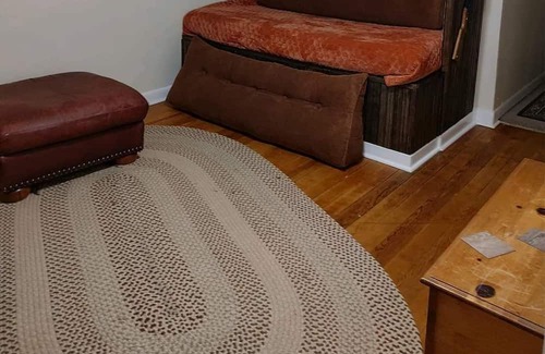 Adin House | Cozy up at Serenity with its picturesque views, where the West still lives.