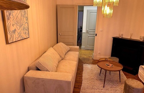 Mont d'Arene Apartment | Jardin Roosevelt #reimsgare