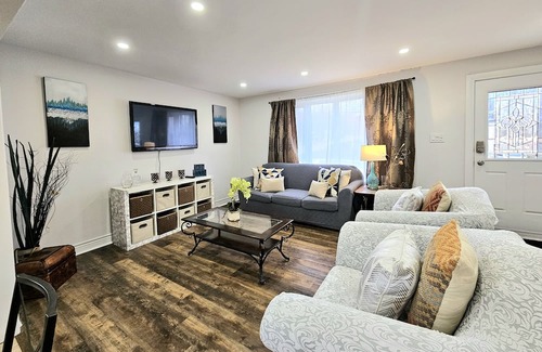 Bradford House | Beautiful & Central 3 BR home in Bradford