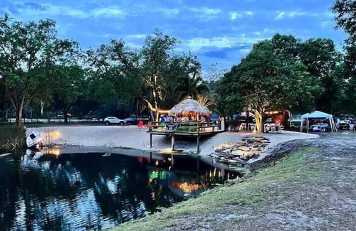 Palm City Apartment | 3 Bedroom 793773 by Houzlet