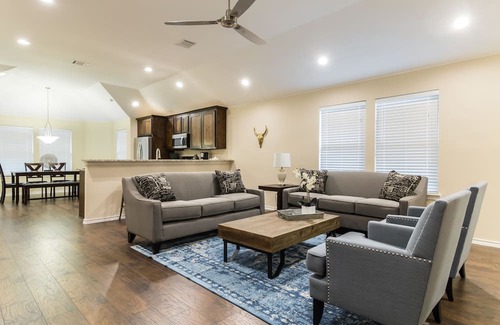 Cedar Crest House | Private Home with Pool - 10 Min. to Downtown!