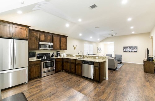 Cedar Crest House | Private Home with Pool - 10 Min. to Downtown!