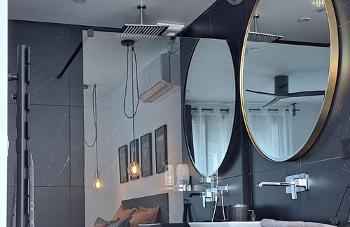 Vieille-Toulouse Apartment | No4, Très bel Appartement, Cuisine, Douche à L'italienne, Lumineux