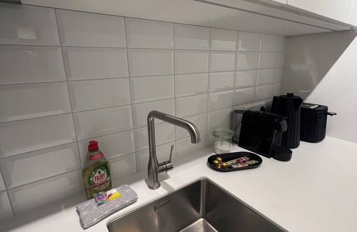Steinhausen Apartment | Suite One Einsteinstraße