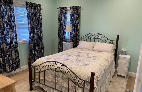 Needham Apartment | Convenient Needham 1BR apartment near Hersey train stop with private parking