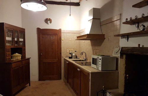 Pitigliano Apartment | Apartment 'L' Angolino Di Flavia' with Mountain View