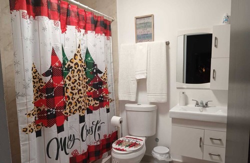 Catano Apartment | Studio With Pool Steps Away From San Juan Bay