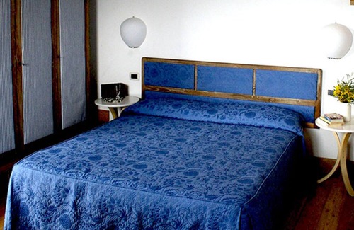 Celle Ligure Apartment | Studio Apartment "Capanno - Natta Di Monte Tabor" with Sea View, Shared Pool & Wi-Fi