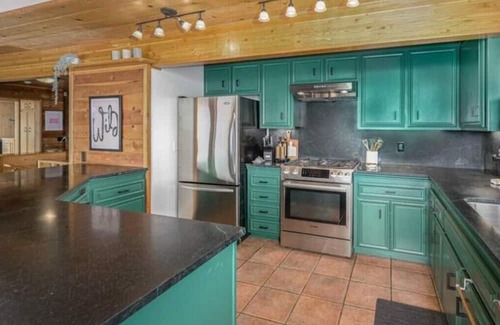 Idyllwild House | Deer Haven Lodge w/ Sunset Views