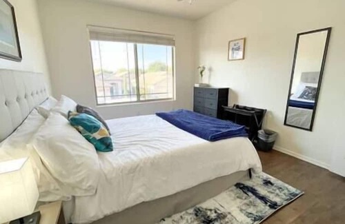 Barton Hills House | Priv Oasis w/ Pool & Pool Table | Discounted*