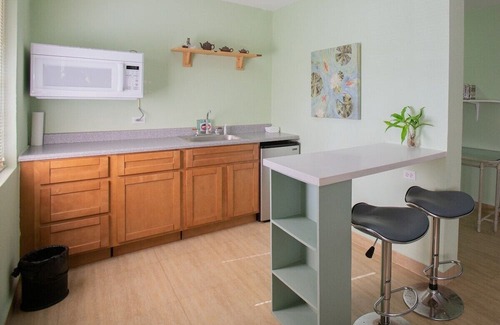 Tamuning Apartment | Beachfront Studio - Unit 206 Ocean Villa