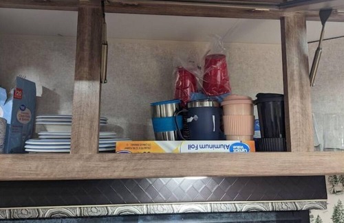 Chandler House | Kayak, Camp and Fish in comfort and see World's largest trades day Nov 30-Dec 3!