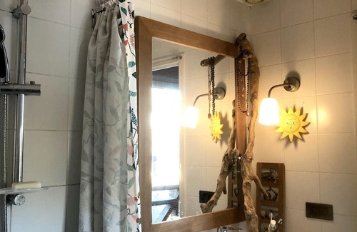 Annecy-le-Vieux House | Homerez - Spacious house for 8 ppl. with garden and terrace at Annecy-le-Vieux