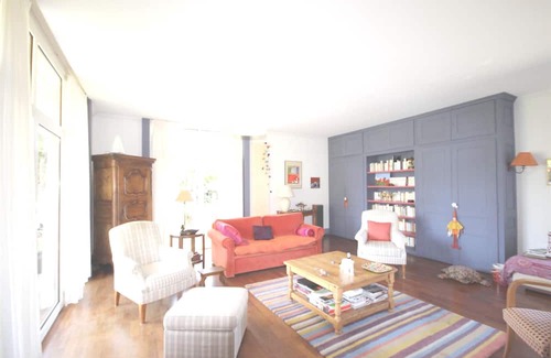Annecy-le-Vieux House | Homerez - Spacious house for 8 ppl. with garden and terrace at Annecy-le-Vieux
