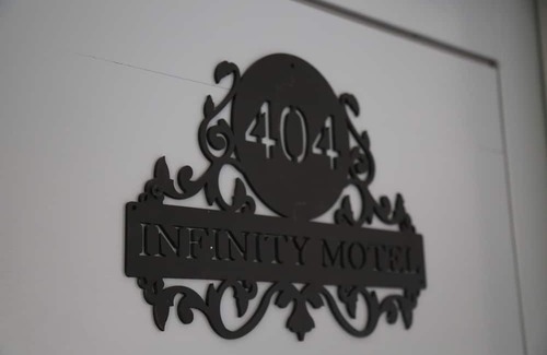 Constantine Hotel | Infinity motel