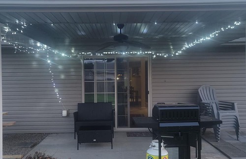 Holts Summit House | Tranquil 3-bedroom house with AC in Holts Summit