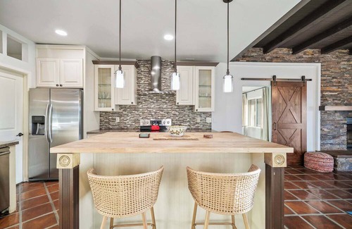 Rancho Del Cerro House | 360° Mtn Views Fireplace Patio Bird Watching