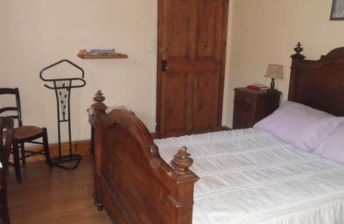 Duniere-sur-Eyrieux Bed & Breakfast | Bed and Breakfast 'Coté Jardin' with Shared Terrace, Shared Garden and Wi-Fi