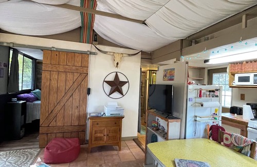 Normangee Cabin | Out in the country! Tranquil cabin in Leon County. Cute converted Goat Shed!