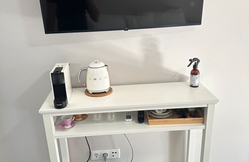 Silves Apartment | Room 'Orange Blossom Grove - 2' with Shared Terrace, Wi-Fi and Air Conditioning