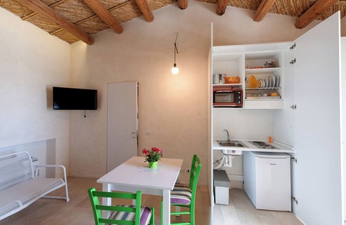 Cannizzara House | An old rural building where you can experience moments of relaxation surrounded by nature.