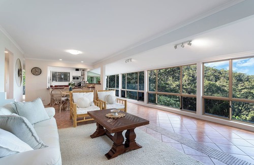 Advancetown House | Skyline Serenity Goldcoast -Ocean Views surrounded by nature