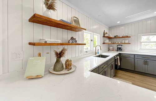 Riverton House | A Place of Grace - River Front