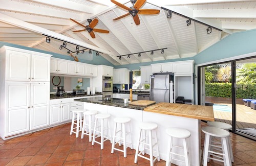 Estate Peterborg Apartment | The Breeze St Thomas