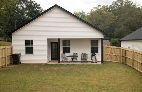 Woodruff House | Charming 3-bedroom house in Woodruff with Garage and Fenced Yard