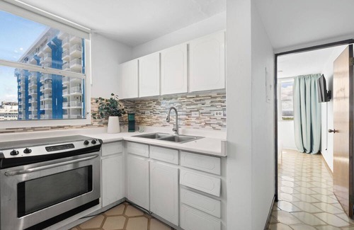 Isla Verde Apartment | Beachfront | Seaside Terrace Views | AC