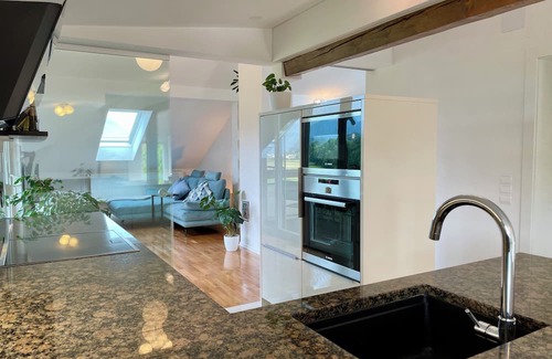 Villach Apartment | Modern oasis with panoramic view