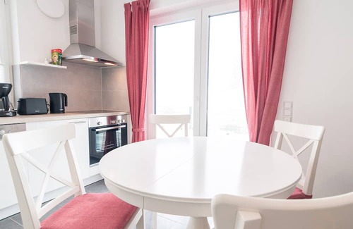 Unterkirnach Apartment | Apartment 'Kuckucksnest' with Shared Terrace, Communal Garden and Wi-Fi