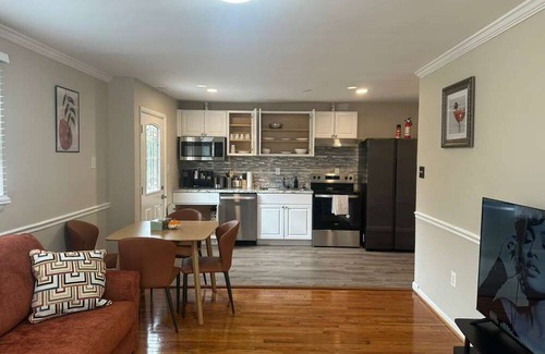 Aspen Hill House | Quiet 3BD/2BA PetFriendly Duplex Sleeps 9, PrivatePatio Workspace & AmpleParking
