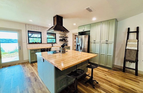 Palo Pinto House | Sunset Ridge - Lakeside Ranch w/Dock