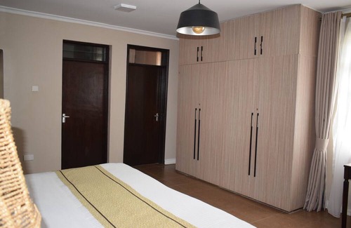 Gigiri Hotel | Studio Suite ensuite with Bath tab