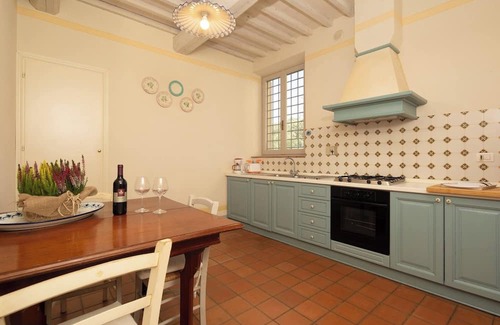 Lamporecchio Villa | Borgo Casorelle 12 in Lamporecchio , Toscana