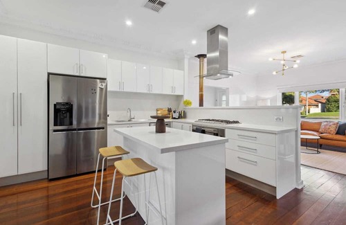 Scarborough House | Stunning Large Home in Scarborough with a Pool