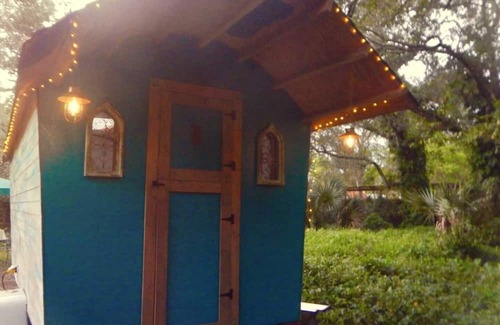 Fruitville Cabin | Gypsy Mermaid Caravan Tiny House Glamping!