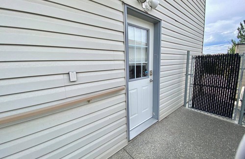 Vernon House | Clean and Bright One Bedroom Basement Suite with separate entrance