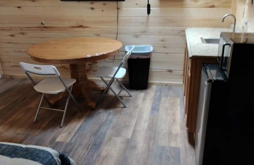 Fillmore Cabin | Cozy pet and family friendly cabin in Fillmore