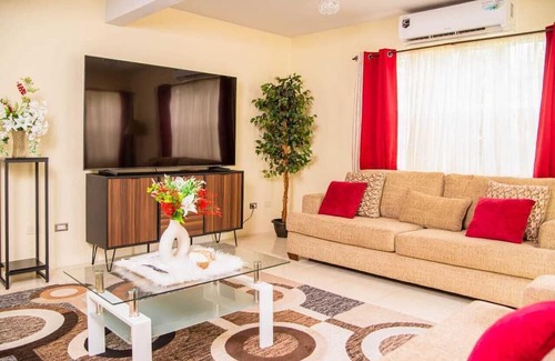 Buckleys Village Apartment | Docs Paradise Red Apartment