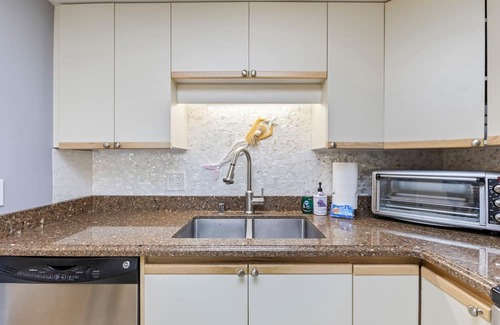 Kihei Condo | Perch - King Suite at Maui Banyan | Steps from the Beach | South Kihei Gem