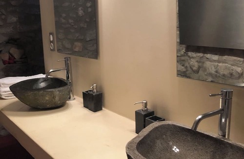 Labeaume House | Gîte la Jabione: location maison de caractère gîte holidays rental(Ardèche, south)