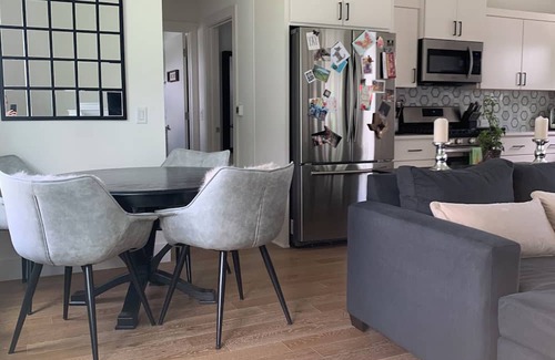 Blackshear-Prospect Hill House | Charming 2-bedroom house with AC, WiFi in fabulous East Austin