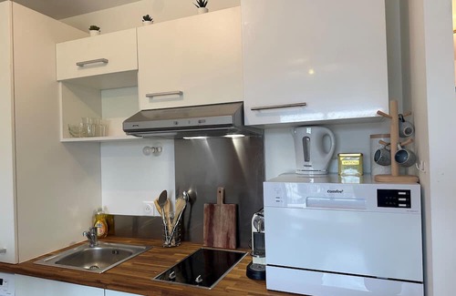 Ferney-Voltaire Apartment | Apartment 'Moderne Genève - Ferney' with Wi-Fi