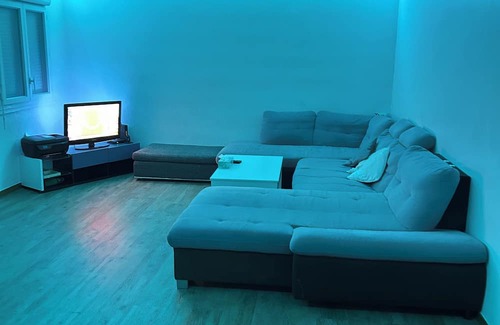 Vitrolles Apartment | 90m2 2-bedroom apartment with dressing rooms and private jacuzzi near Marseille.