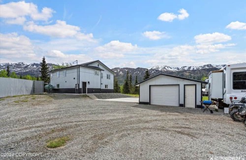 Chugiak RV Rental | Twin Peaks RV Site1 w Elec/Sewer