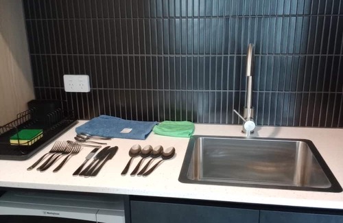 Redbank Plains Apartment | Private Apartment unit fully furnished