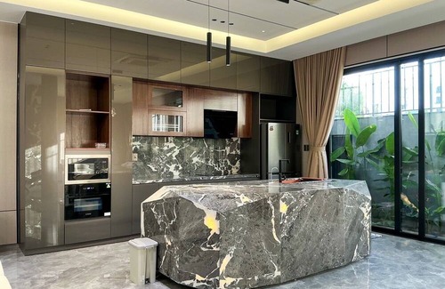 Ngu Hanh Son Villa | SC38LHC 6-bedroom villa in awesome Đà Nẵng with pool sauna