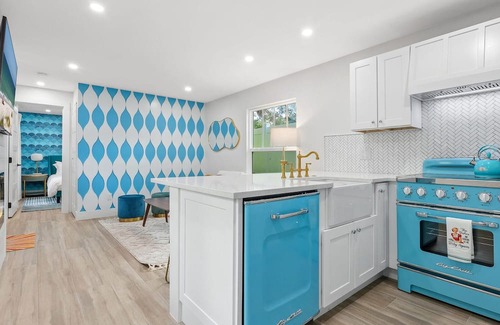 Laurel Park House | Renovated historical home with guest house in the heart of downtown Sarasota